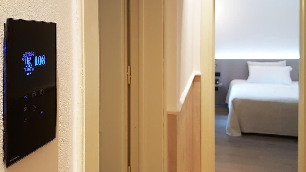 Hotel Il Loggiato Dei Serviti Комо Экстерьер фото