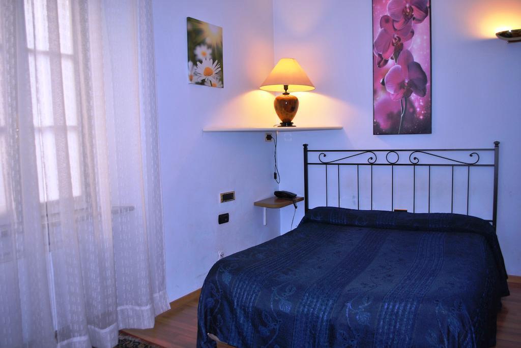 Hotel Il Loggiato Dei Serviti Комо Экстерьер фото