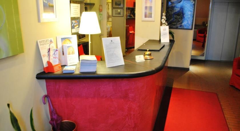 Hotel Il Loggiato Dei Serviti Комо Экстерьер фото