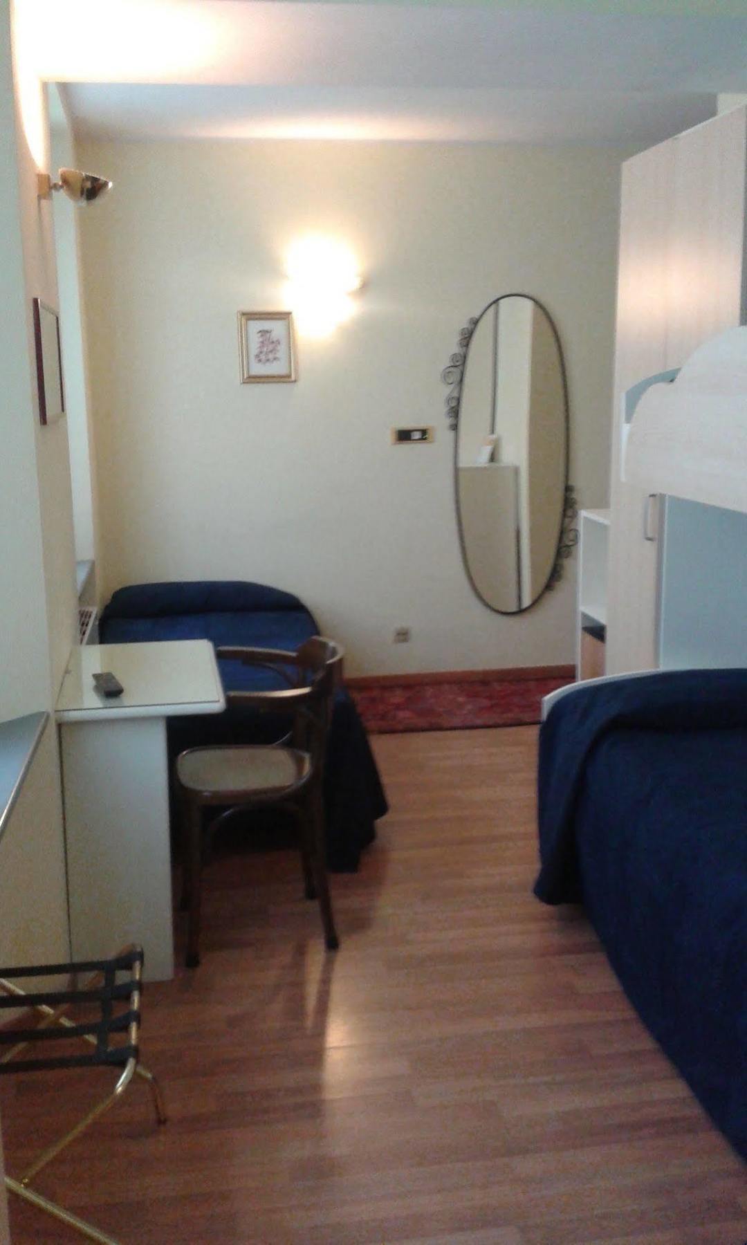 Hotel Il Loggiato Dei Serviti Комо Экстерьер фото
